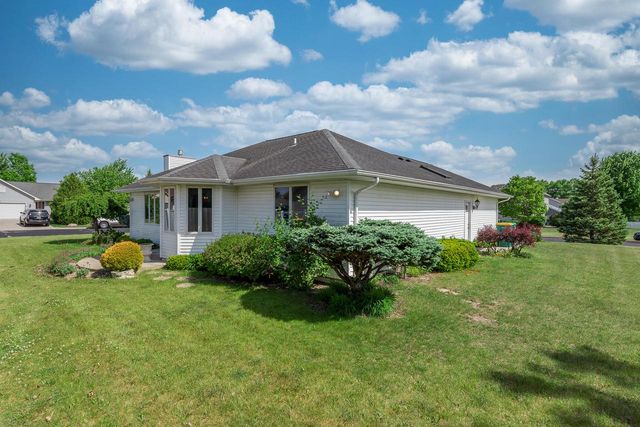 168 White Oak COURT, Union Grove, WI 53182