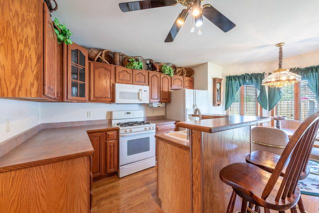 168 White Oak COURT, Union Grove, WI 53182