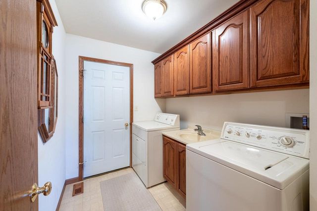168 White Oak COURT, Union Grove, WI 53182