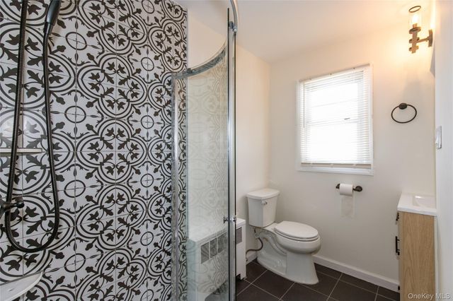 529 7th Avenue, New Hyde Park, NY 11040