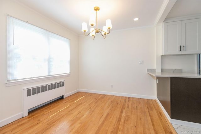 529 7th Avenue, New Hyde Park, NY 11040