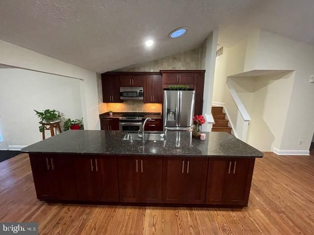 402 KOJUN CT, Sterling, VA 20164