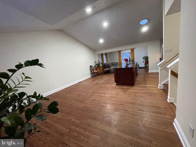 402 KOJUN CT, Sterling, VA 20164