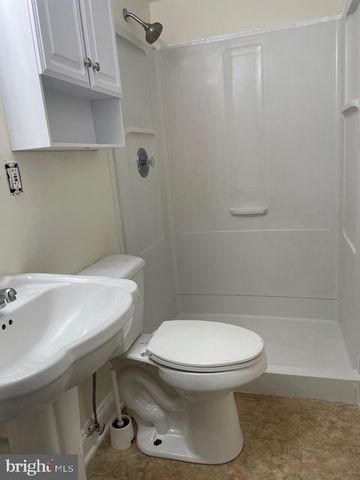 402 KOJUN CT, Sterling, VA 20164