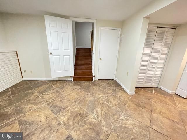 402 KOJUN CT, Sterling, VA 20164