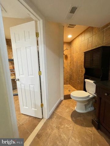 402 KOJUN CT, Sterling, VA 20164