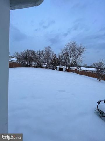 402 KOJUN CT, Sterling, VA 20164