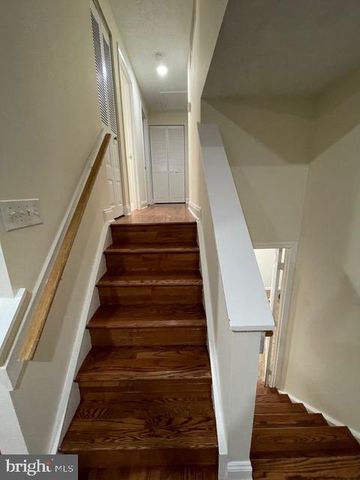 402 KOJUN CT, Sterling, VA 20164