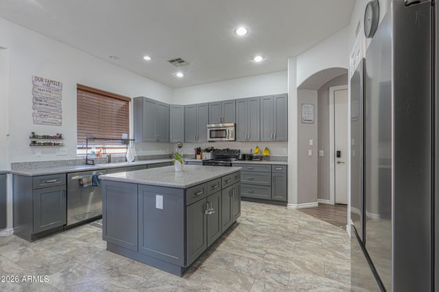671 W Delray Drive, Casa Grande, AZ 85122