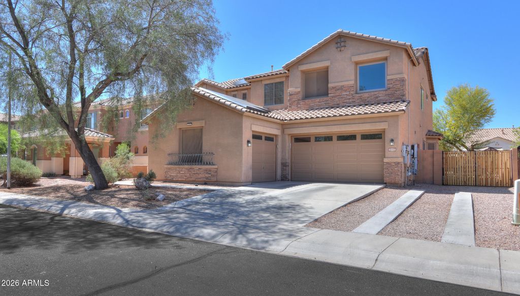 Image 1 of property listing at 671 W Delray Drive, Casa Grande, AZ 85122