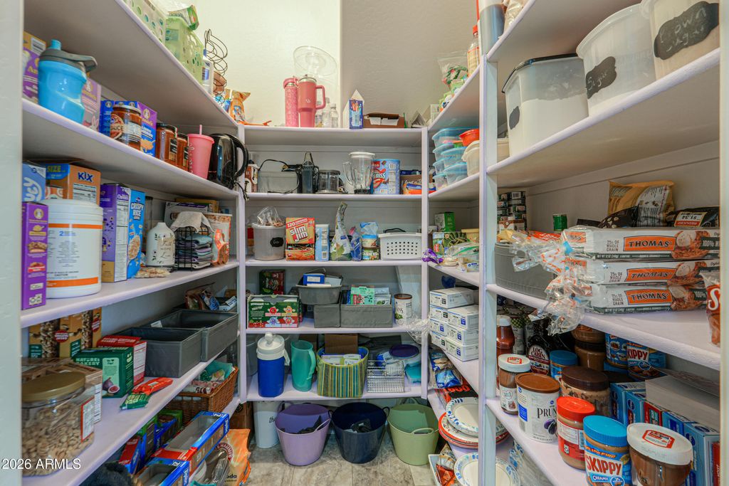 Image 16 of property listing at 671 W Delray Drive, Casa Grande, AZ 85122