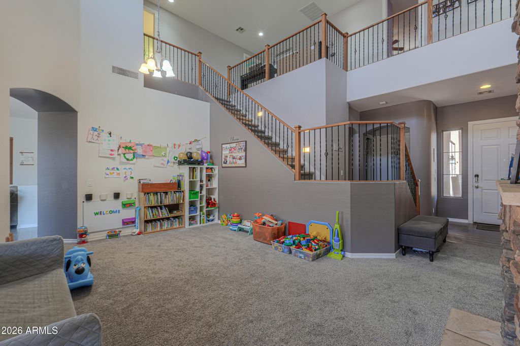 Image 6 of property listing at 671 W Delray Drive, Casa Grande, AZ 85122