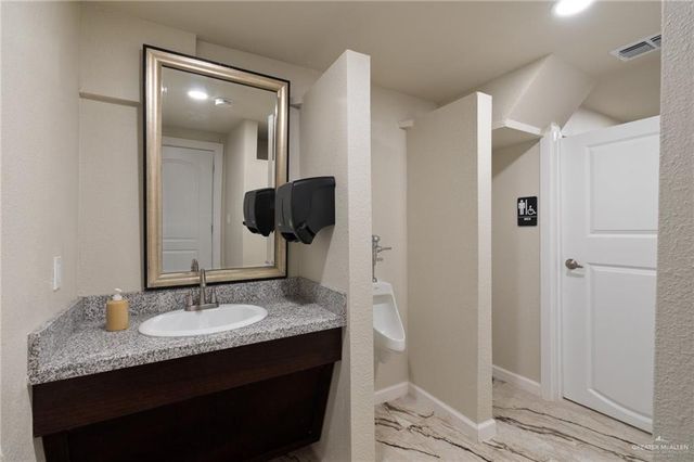 219 S Texas Boulevard, Weslaco, TX 78596