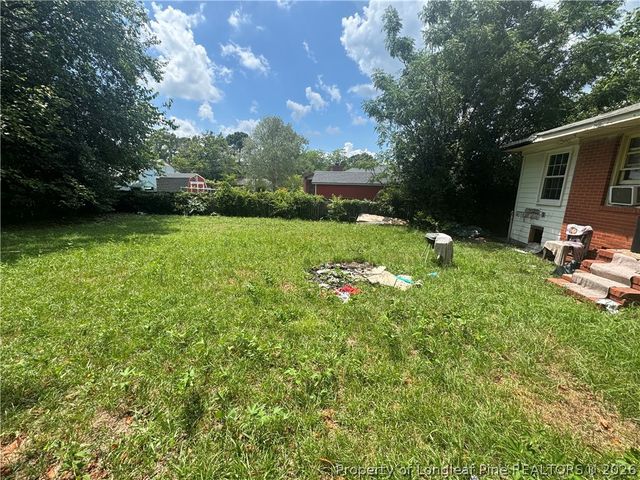 5307 Williamsburgh Drive, Fayetteville, NC 28304