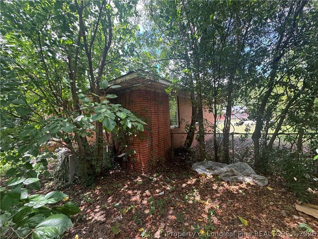 5307 Williamsburgh Drive, Fayetteville, NC 28304
