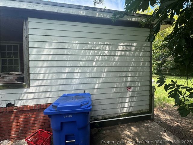 5307 Williamsburgh Drive, Fayetteville, NC 28304