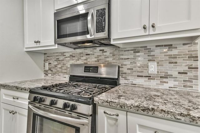 5119 Creek Shadows Drive, Houston, TX 77339