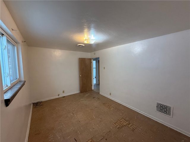 403 Ohio Ave, Glassport, PA 15045