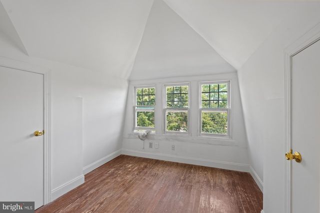 5602 39TH ST NW, Washington, DC 20015