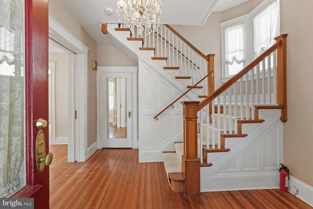 5602 39TH ST NW, Washington, DC 20015