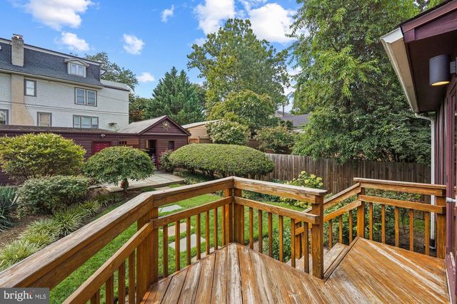 5602 39TH ST NW, Washington, DC 20015