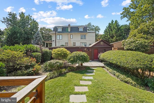 5602 39TH ST NW, Washington, DC 20015