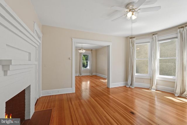 5602 39TH ST NW, Washington, DC 20015