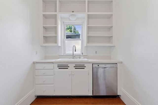 1129 Randolph Avenue, Saint Paul, MN 55105