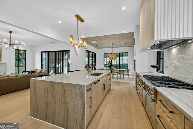 991 Courtenay Drive NE, Atlanta, GA 30306