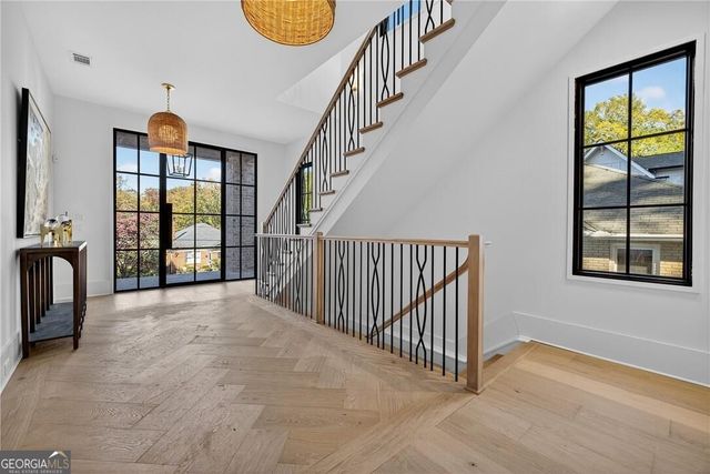 991 Courtenay Drive NE, Atlanta, GA 30306