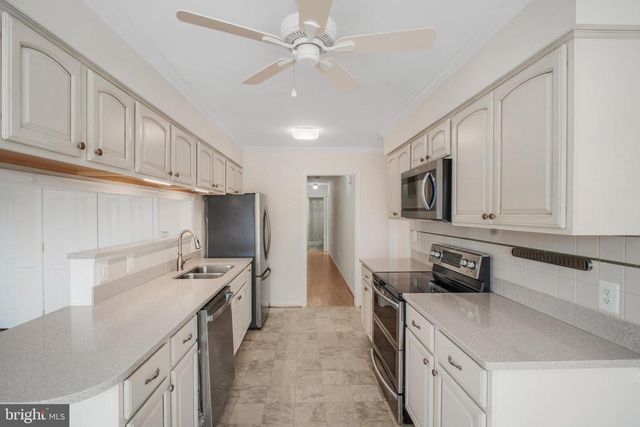 2 JUNIPER CT, Fredericksburg, VA 22408