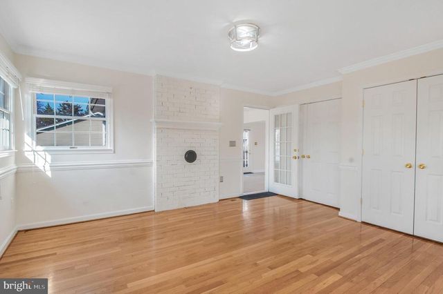 2 JUNIPER CT, Fredericksburg, VA 22408