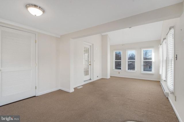 2 JUNIPER CT, Fredericksburg, VA 22408