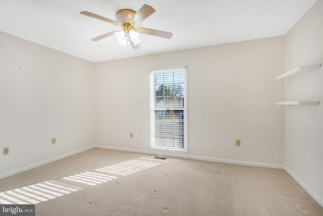 2 JUNIPER CT, Fredericksburg, VA 22408