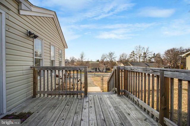 2 JUNIPER CT, Fredericksburg, VA 22408