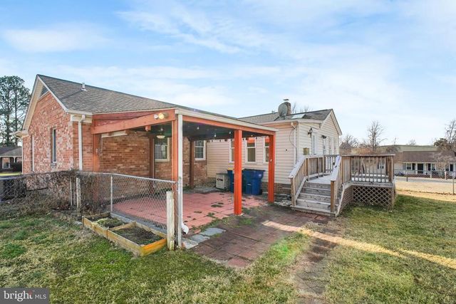 2 JUNIPER CT, Fredericksburg, VA 22408