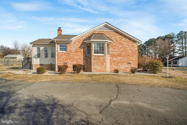 2 JUNIPER CT, Fredericksburg, VA 22408