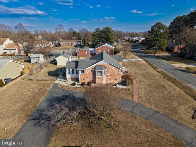 2 JUNIPER CT, Fredericksburg, VA 22408