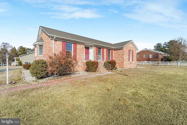 2 JUNIPER CT, Fredericksburg, VA 22408