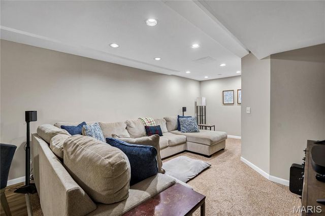 611 Knollshire Way, Dardenne Prairie, MO 63368