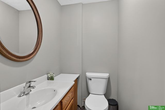 5623 S 113th Street, Omaha, NE 68137