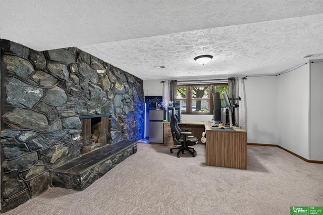 5623 S 113th Street, Omaha, NE 68137