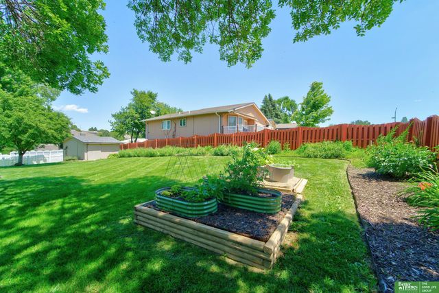 5623 S 113th Street, Omaha, NE 68137