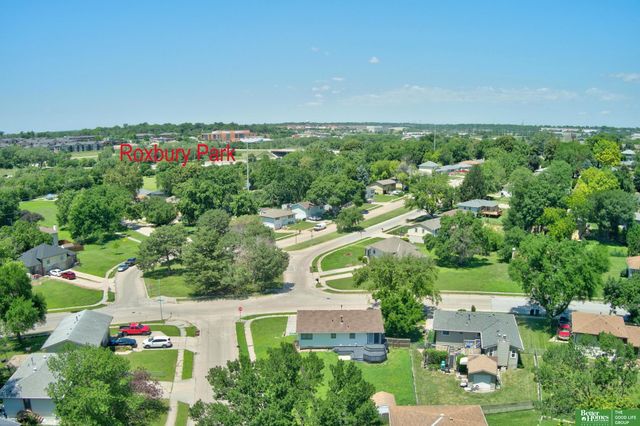 5623 S 113th Street, Omaha, NE 68137