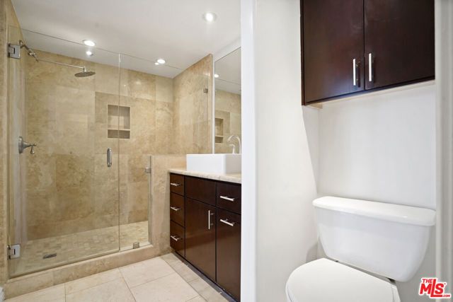 880 W 1st Street 802, Los Angeles, CA 90012