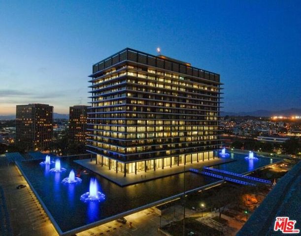 880 W 1st Street 802, Los Angeles, CA 90012