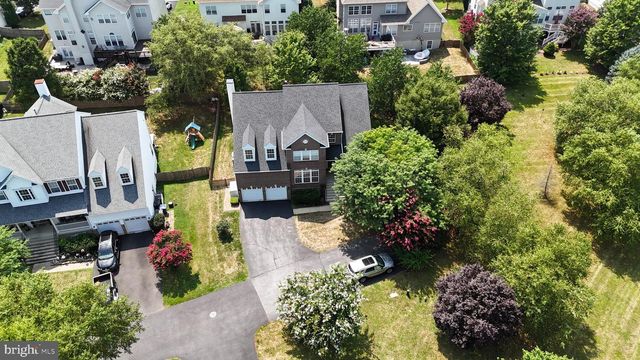 809 MACALISTER DR SE, Leesburg, VA 20175