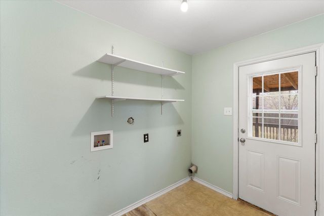 211 Turner St., Mount Vernon, TX 75457