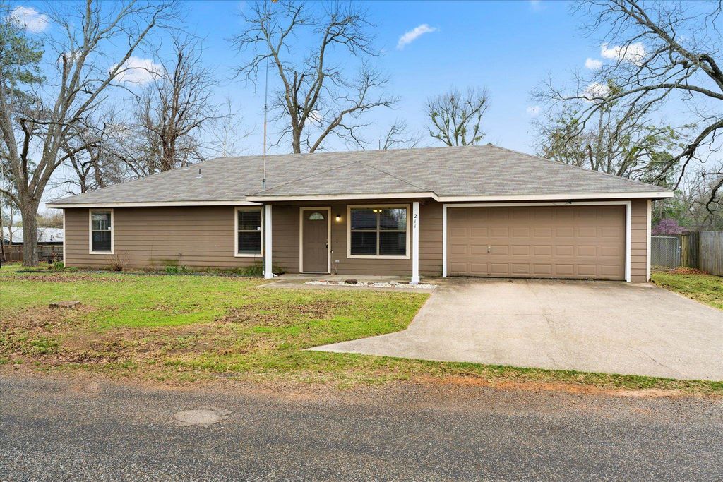 211 Turner St., Mount Vernon, TX 75457