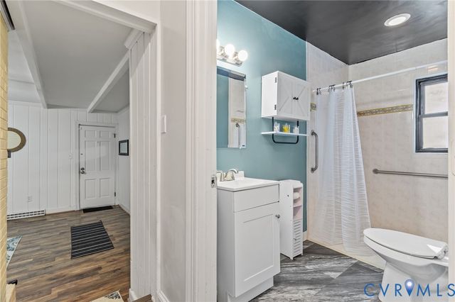 106 Early Ave, Sandston, VA 23150